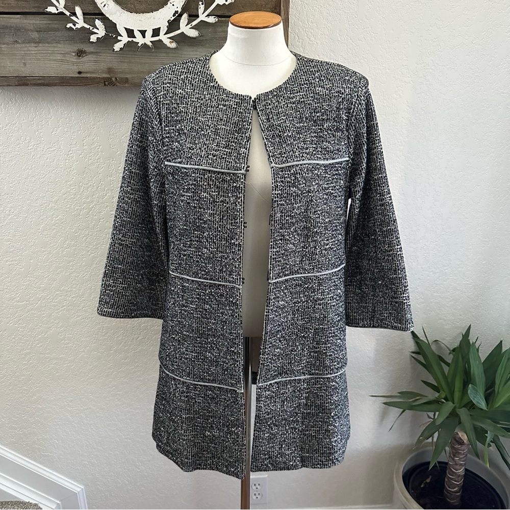 Cabi #5299 Black and White Textured‎ Hook closure Jacket ladies M